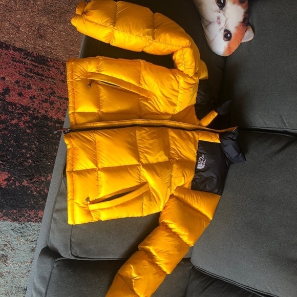 MEN’S The North Face Nuptse Puffer Jacket- Summit Series - Picture 12 of 14